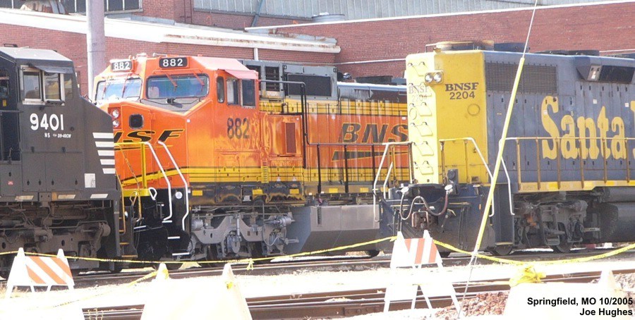 BNSF 882